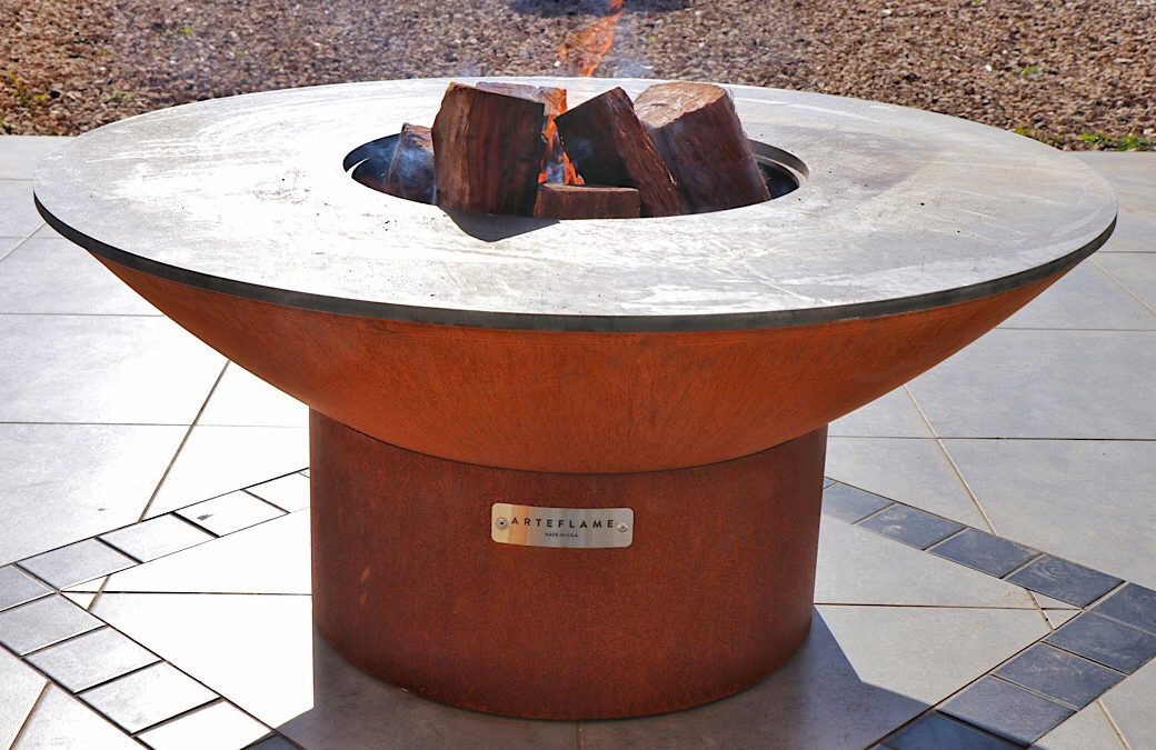 Arteflame Classic 40 loaded with wood
